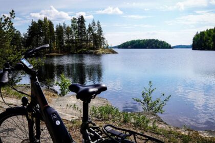 Wind your way around Finland’s largest lake on an e-bike adventure in Saimaa