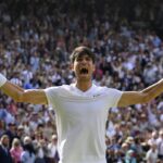 Carlos Alcaraz defeats Djokovic in Wimbledon final