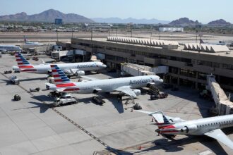 FAA lifts 'national groundstop' of American Airlines flights after technical issue