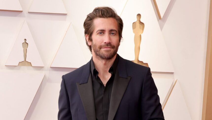 Famous Birthdays Today — December 19: Celebrity Jake Gyllenhaal & More