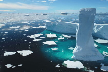 Glacier flood horror: 3,000 billion litres of meltwater unleashed in Greenland