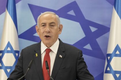 Netanyahu appears in court for first time in corruption trial