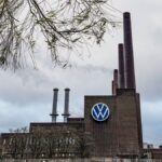 Volkswagen majority stakeholder supports German factory closures