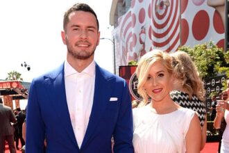 LOS ANGELES, CA - JULY 15:  (L-R) NBA player J.J. Reddick and wife Chelsea Kilgore attend The 2015 ESPYS at Microsoft Theater on July 15, 2015 in Los Angeles, California.  (Photo by Kevin Mazur/WireImage)