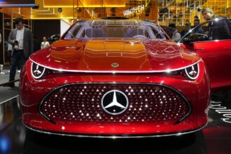 Goldman Sachs downgrades Mercedes and Porsche as German car makers struggle