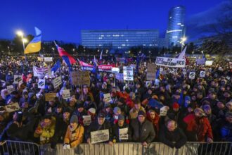 Protests erupt once more in Slovakia over Fico's pro-Moscow stance